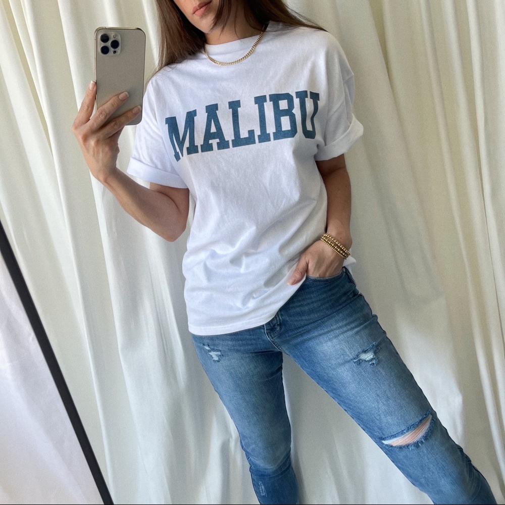 THE MALIBU TEE — White - Picture 8 of 10